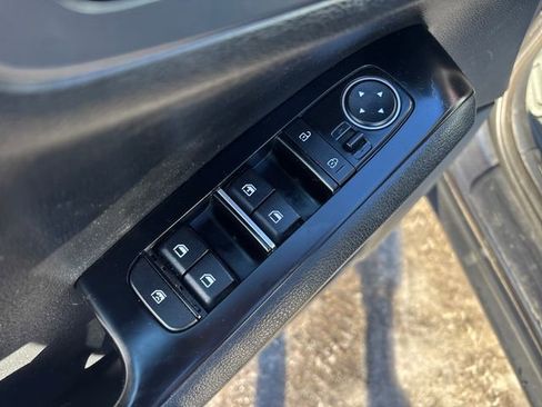 Used 2021 Kia Soul S image 24