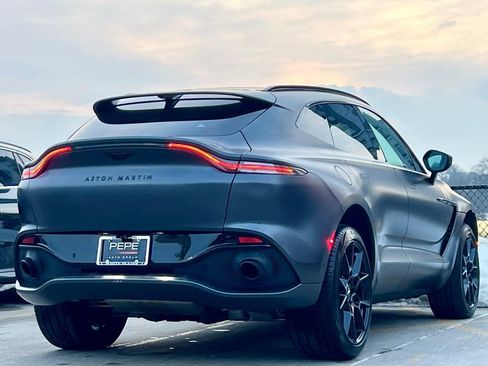 Used 2022 Aston Martin DBX Base image 6