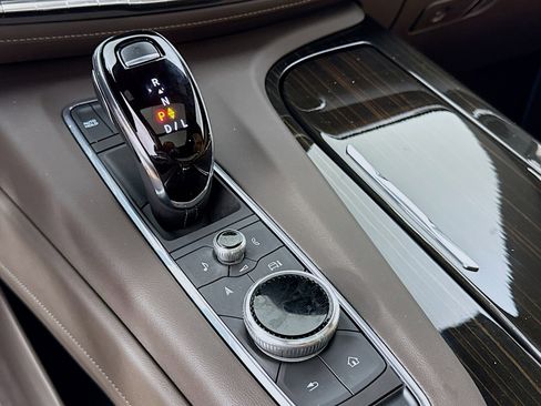 Used 2023 Cadillac Escalade ESV Sport w/ Touring Package image 17