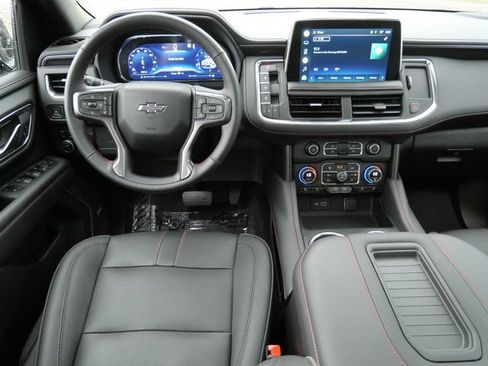 Used 2022 Chevrolet Suburban RST w/ Luxury Package AWD/4WD image 19