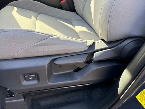 New 2026 Toyota Prius LE image 15