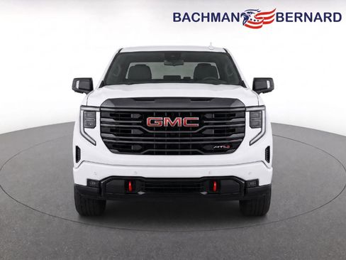 Used 2023 GMC Sierra 1500 AT4 w/ AT4 Premium Package AWD/4WD image 2