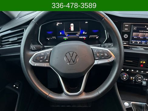 Used 2024 Volkswagen Jetta SE image 14