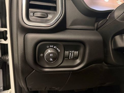 New 2026 RAM 3500 Laramie AWD/4WD image 20