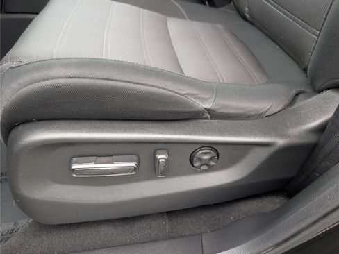 Used 2018 Honda CR-V EX image 21