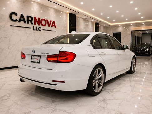 Used 2016 BMW 330e RWD image 8