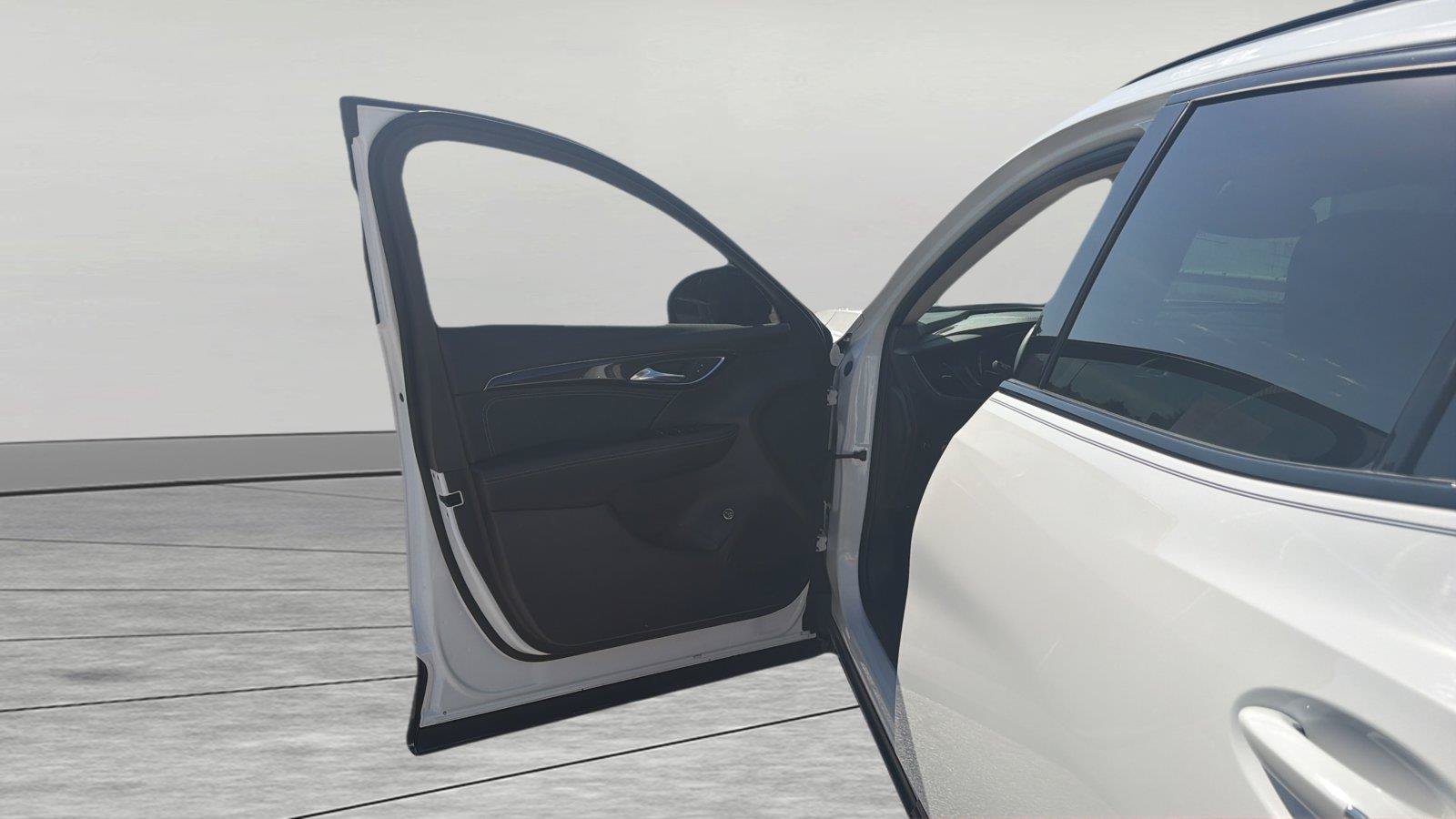 Used 2023 Buick Envision Preferred FWD image 23