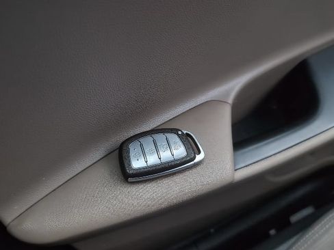Used 2019 Hyundai Tucson Value FWD image 26