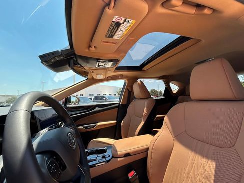 Used 2025 Lexus NX 350h AWD w/ Accessory Package (2T) image 12