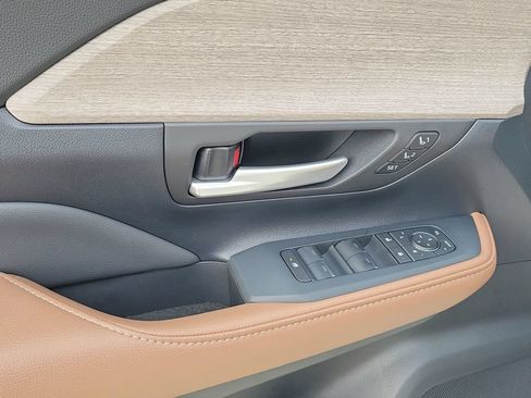 New 2026 Toyota Grand Highlander AWD image 19