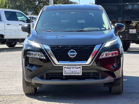 Used 2023 Nissan Rogue SV image 10