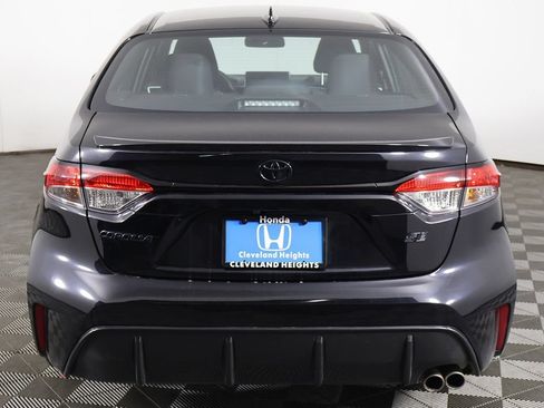 Used 2025 Toyota Corolla SE FWD image 9