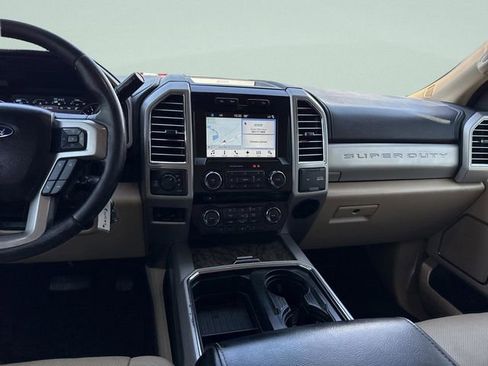 Used 2017 Ford F250 Lariat w/ Lariat Value Package AWD/4WD image 38