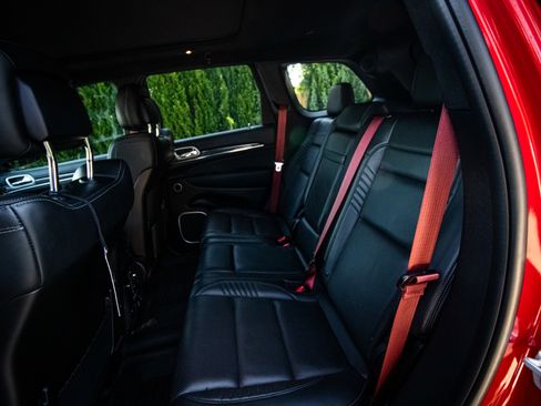 Used 2018 Jeep Grand Cherokee Trackhawk AWD/4WD image 31