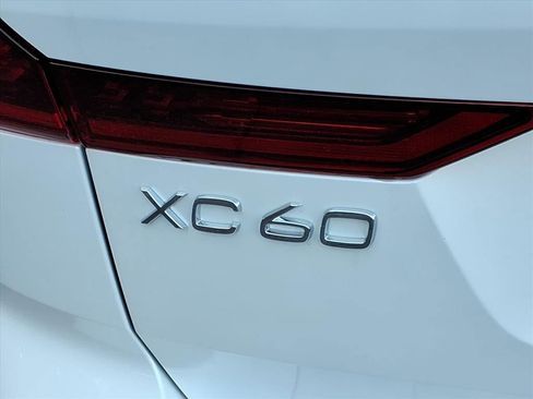New 2026 Volvo XC60 B5 Plus w/ Protection Package Premier image 5