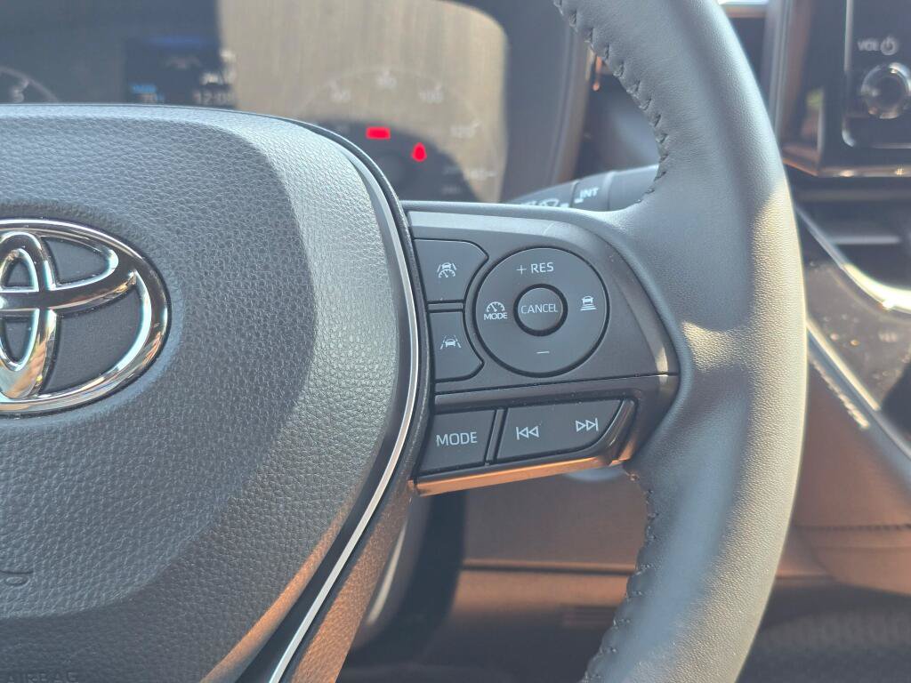 Used 2023 Toyota Corolla SE FWD image 20