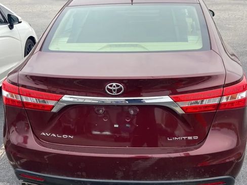 Used 2013 Toyota Avalon Limited FWD image 5