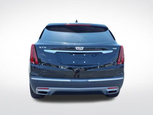 Certified 2023 Cadillac XT5 Premium Luxury FWD image 4
