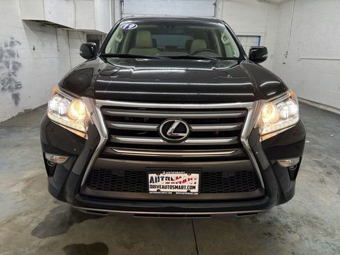 Used 2019 Lexus GX 460 Premium w/ Premium Package image 27