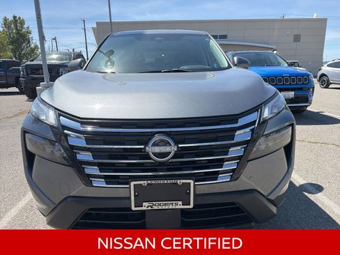 Certified 2024 Nissan Rogue SV AWD/4WD image 4