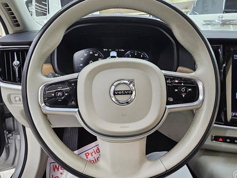 Used 2017 Volvo S90 T6 Inscription w/ Vision Package image 31