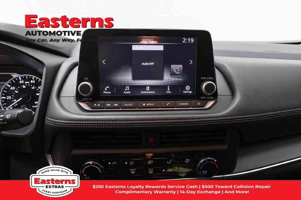 Used 2024 Nissan Rogue S AWD/4WD image 13