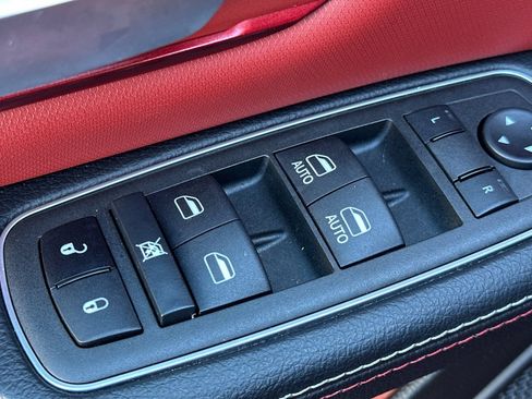 Used 2022 RAM 1500 Rebel image 13