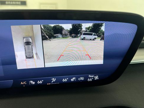 Used 2025 Buick Enclave Preferred FWD image 64