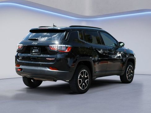 Used 2024 Jeep Compass Trailhawk AWD/4WD image 5