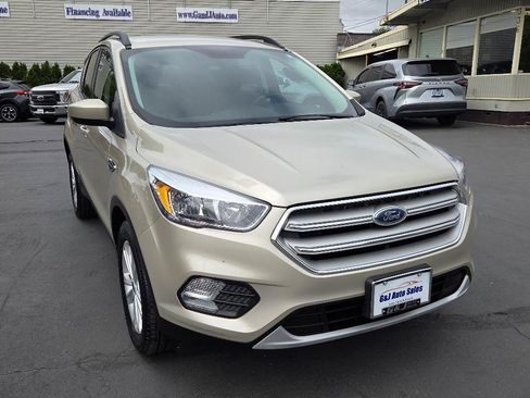 Used 2018 Ford Escape SE AWD/4WD image 4