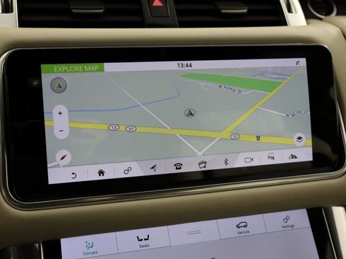 Used 2020 Land Rover Range Rover Sport HSE Dynamic image 8