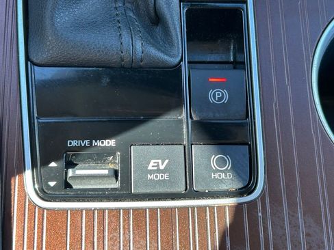 Certified 2024 Toyota Sienna XLE w/ XLE Plus Package image 34