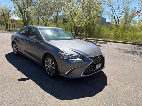 Used 2019 Lexus ES 350 w/ Premium Package FWD image 12