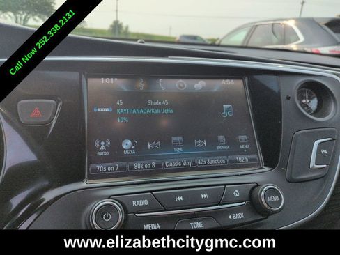 Used 2017 Buick Envision Essence FWD image 11