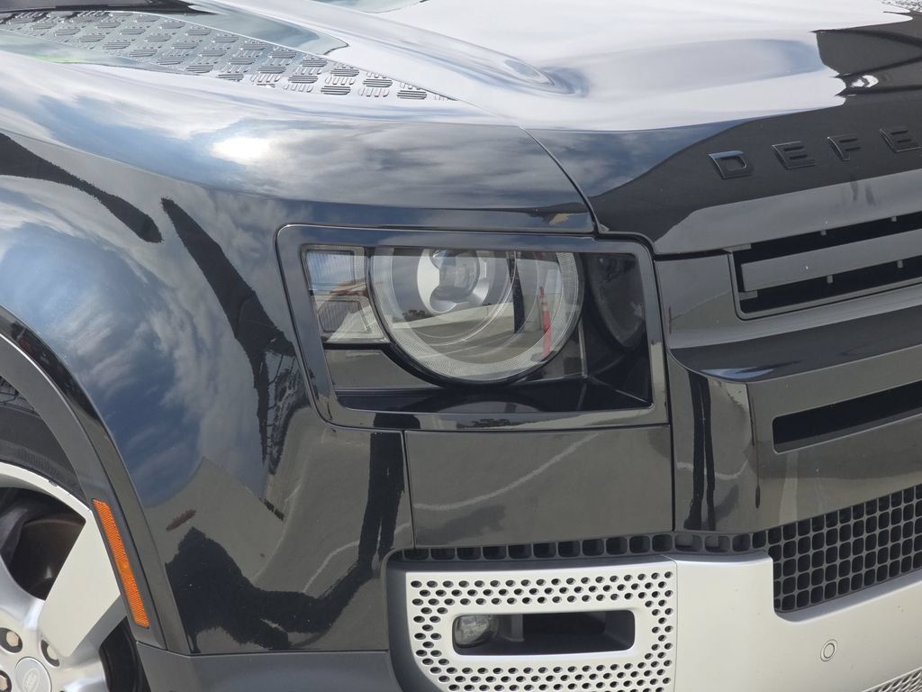 Used 2022 Land Rover Defender 110 SE AWD/4WD image 33