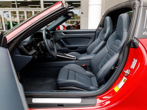 Used 2024 Porsche 911 Targa 4S image 45