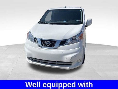Used 2020 Nissan NV200 SV image 3