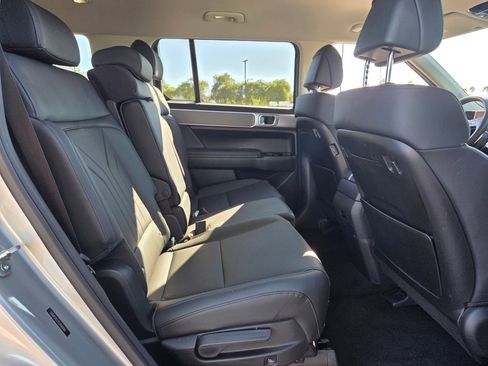 Certified 2025 Hyundai Santa Fe SEL image 20