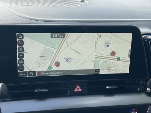 Used 2023 Kia Sportage EX image 13