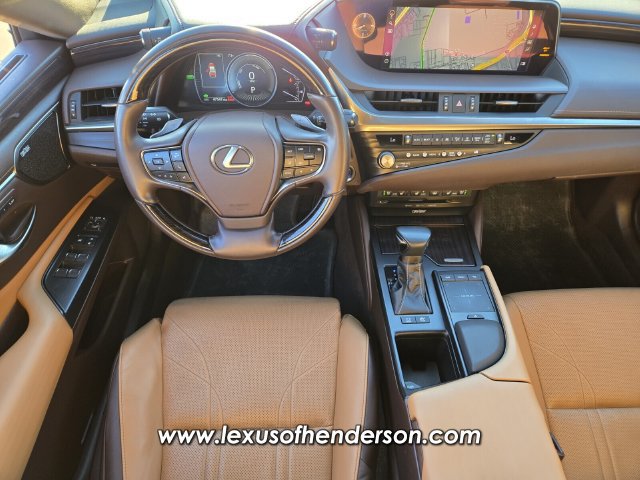 Used 2021 Lexus ES 300h w/ Accessory Package FWD image 15