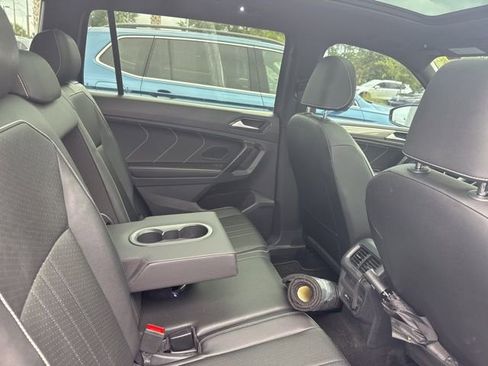 Used 2023 Volkswagen Tiguan SE R-Line image 11