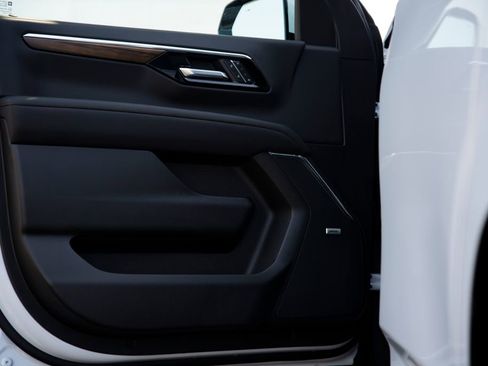 New 2026 Chevrolet Tahoe High Country AWD/4WD image 9