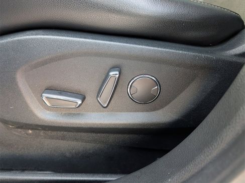 Used 2018 Ford Edge Sport w/ Ford Safe & Smart Package image 20