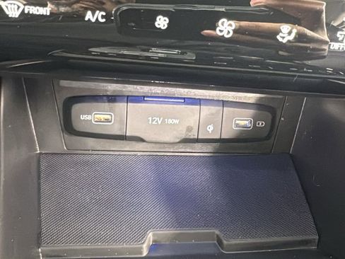 Used 2022 Hyundai Tucson Limited image 28