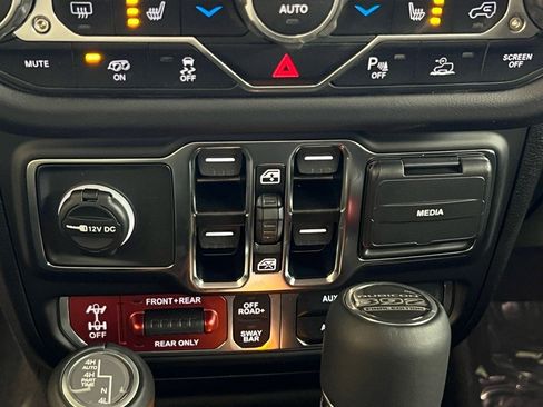 New 2025 Jeep Wrangler Unlimited Rubicon 392 image 23