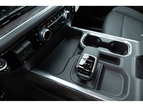 New 2026 GMC Sierra 1500 SLT image 24