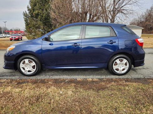 Used 2009 Toyota Matrix S image 1