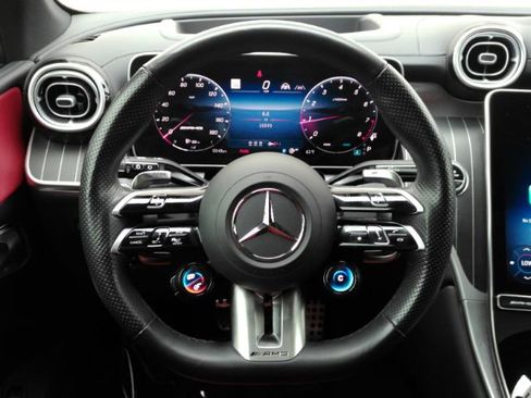 Used 2025 Mercedes-Benz GLC 43 AMG 4MATIC image 35