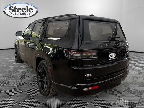 Used 2024 Jeep Grand Wagoneer Series III w/ Quick Order Packagew 28T AWD/4WD image 3