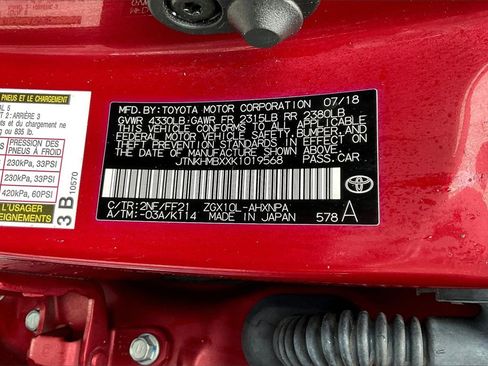 Used 2019 Toyota C-HR XLE image 16